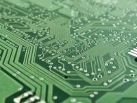 Circuits imprimés : les raisons décisives de faire appel à un fabricant professionnel
